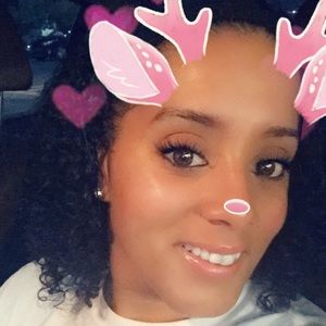 Meet your Posher, Karissa